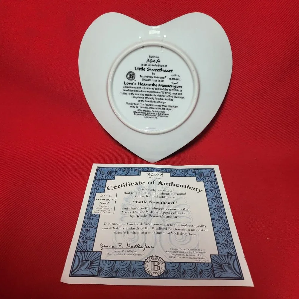 Vintage Bradford Exchange Little Sweetheart Decorative Plate 1997
